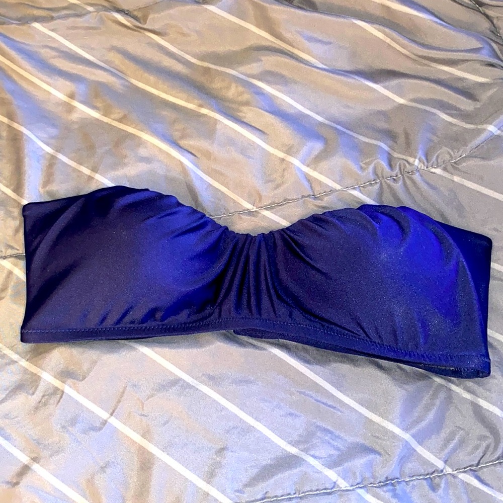Like new XL navy blue bikini top strapless